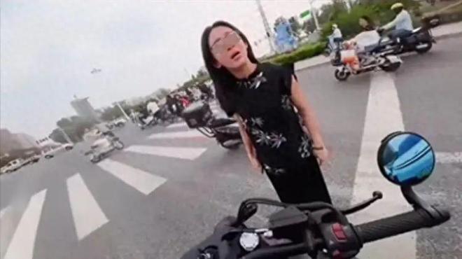突后续：女司机气到流产公布完整行车记录仪尊龙凯时人生就是搏平台河北女司机与骑手冲(图10)