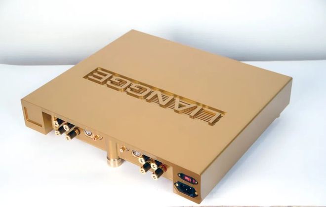 拨千金的秘密——靓歌音响铁板烧功放尊龙凯时app网站封面故事｜四两(图11)